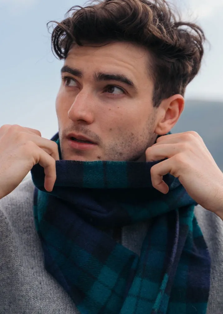 John Hanly Lambswool Scarf | Blackwatch