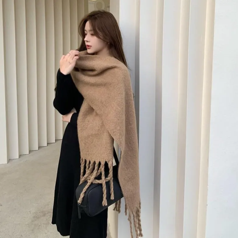 [Korean Style] Acie Chunky Fringed scarf