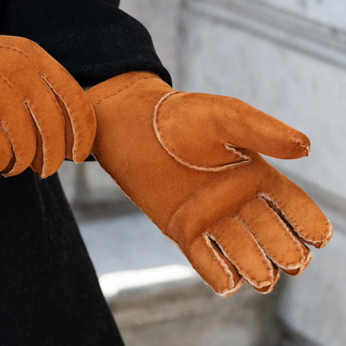 Tommaso - Italian suede leather gloves with luxurious natural sheep fur lining